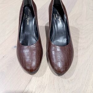 Robert Clergerie Dark Brown Croc-Embossed Heels